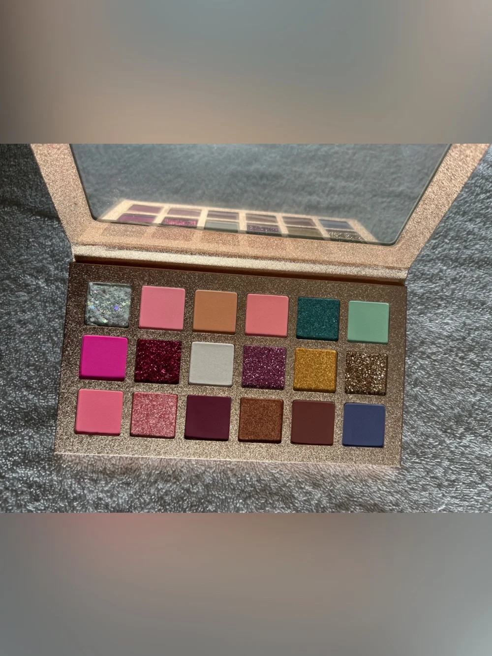 Eyeshadow Palette